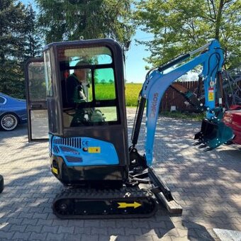 PÁSOVÝ MINIBAGR, KABINA, KUBOTA MOTOR