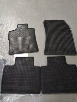 Nový gumové autokoberce Peugeot 308 22-