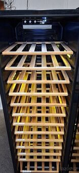 Prodám vinotéku výška 160 cm