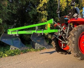 Pluh na orbu za traktor - Dvouradličný