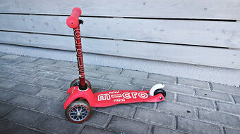 Dětská koloběžka Micro Mini Deluxe červená
