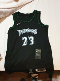 Originální NOVÝ dres NBA - Butler 23 vel. S, sedí jako M.