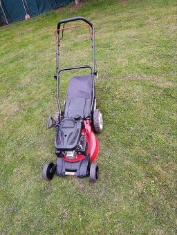 Benzínová sekačka HECHT 43 cm