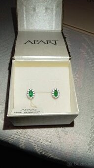 Náušnice s bílého zlata se smaragdy a brilianty