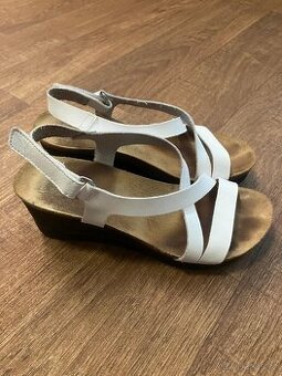 Dámské bílé sandály na klínku zn. Brinkmann, vel. 36