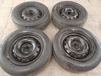 Letní pneu s alu disky 215/60/16  -  5x108