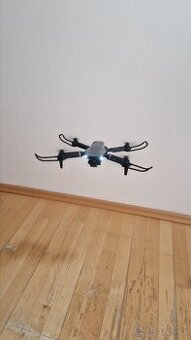 Dron E88
