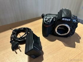 Nikon D700 - 1