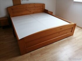 Manželská postel masiv 200x180 cm