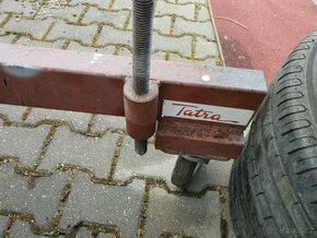 Montážní vozík na Tatra 603