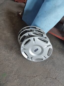 Poklice Ford