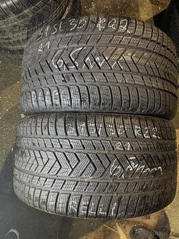 315/30 r22 Pirelli.