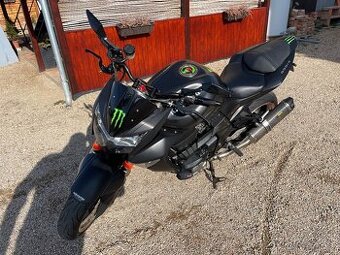 Kawasaki Z1000