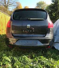 Seat Altea víko kufru, dveře PP, PZ , LZ výřezy karoserie