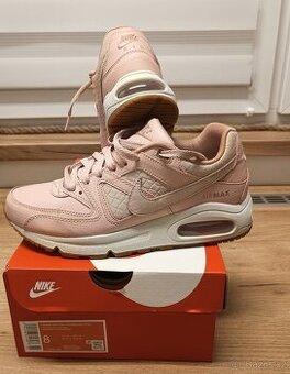Kožené dámské boty Nike Air Max Command EUR 39