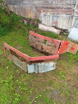 Blatníky zetor 5611 atd. Na opravu.