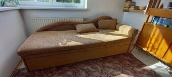 Rozkládací válenda – pohovka s úložným prostorem