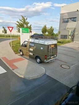 Obytná dodávka Ford transit