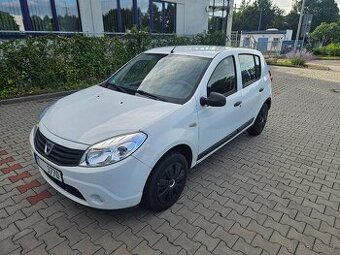 Dacia Sandero - 1