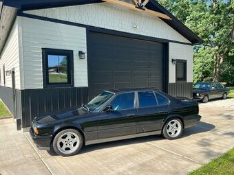 BMW M5 E34