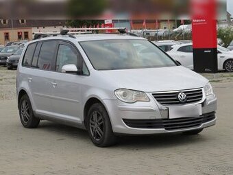 Volkswagen Touran 1.6i ,  75 kW benzín, 2008