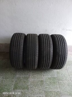 Continental 215/55 R17 V