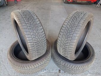 Good Year 235/45 R20 Zimní