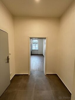 Pronájem bytu 1+kk 34 m² Bráfova tř., Třebíč - 1