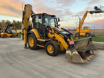 Caterpillar 432 / 2020 , 680 hrs traktorbagr