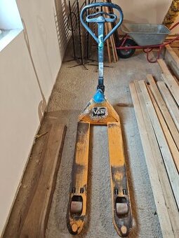 Paletový vozík Jungheinrich