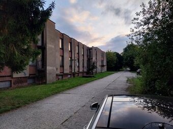 Pronajmu Garaz/Stani 16m Pavlovova