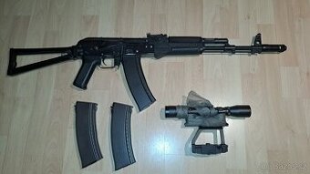 AK-74u +2 dodatečné zásobníky+montáž na puškohled+ puškohled