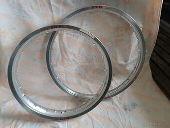 Ráfky Excel Takasago