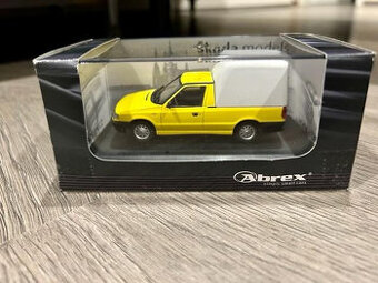 ŠKODA FELICIA PICK-UP: koupím tento model ve žluté barvě