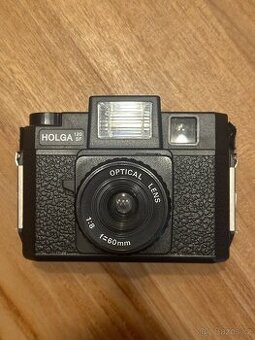 Analogový středoformátový fotoaparát HOLFA 120 SF(Shared Fla