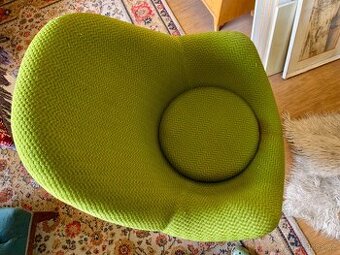 Otocna skorepinova kresla