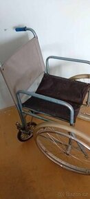 Invalidní vozík