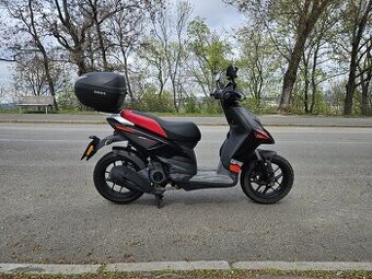 Aprilia sr 125 Motard