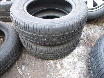 2x letní pneu sava 195/65 r15 (6,5 mm)