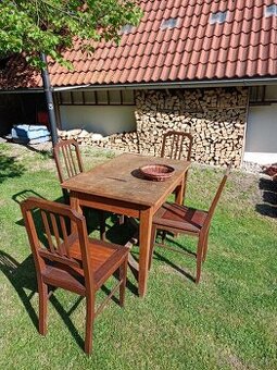 Stůl a čtyři židle retro