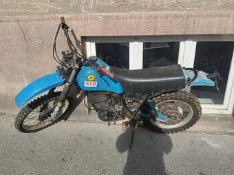 Yamaha XT550 r.v.1982, bez TP, nepojízdná - 1