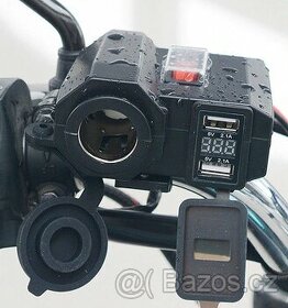 Vodotěsná motozásuvka 12V a USB 4,2A, vypínač a voltmetr - 1