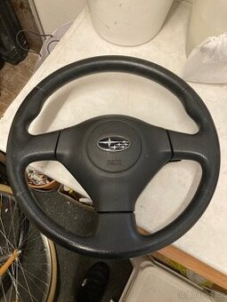 Subaru volant