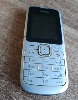 Starý mobil Nokia C1-01 - 1