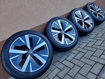 18″ 5×112 VW PASSAT B9 “CATANIA” + 235/45R18 GOODYEAR letné