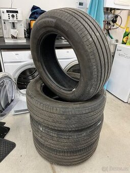 Michelin Premacy 235/60/17