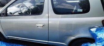 Toyota yaris 1.4 d4d rok 2002