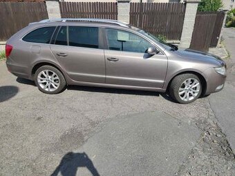 Škoda Superb 2.0 TSI combi
