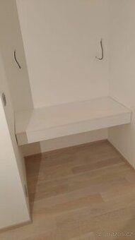 Stolek na zed s šuplíkem 130x60x15