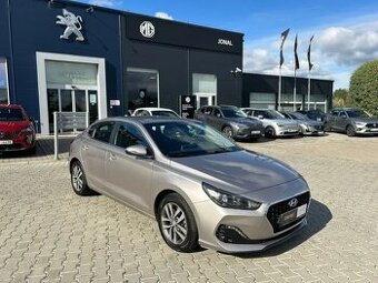 Hyundai i30, STYLE